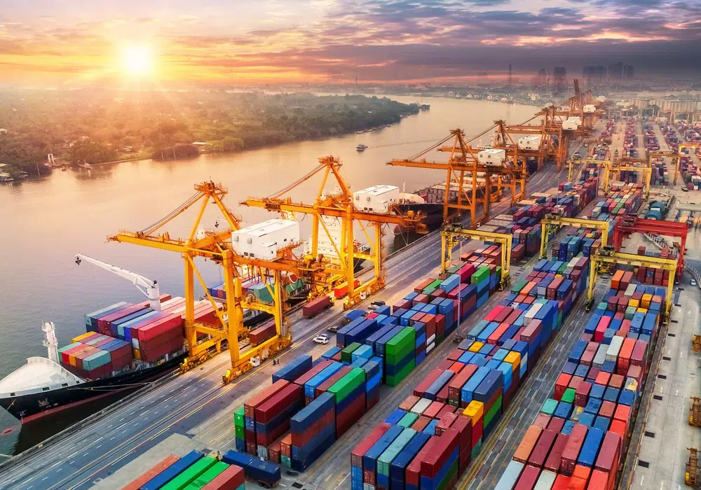 خدمات حمل و نقل دریایی